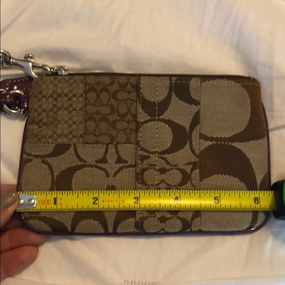 Coach wristlet - Picture 3 of 4